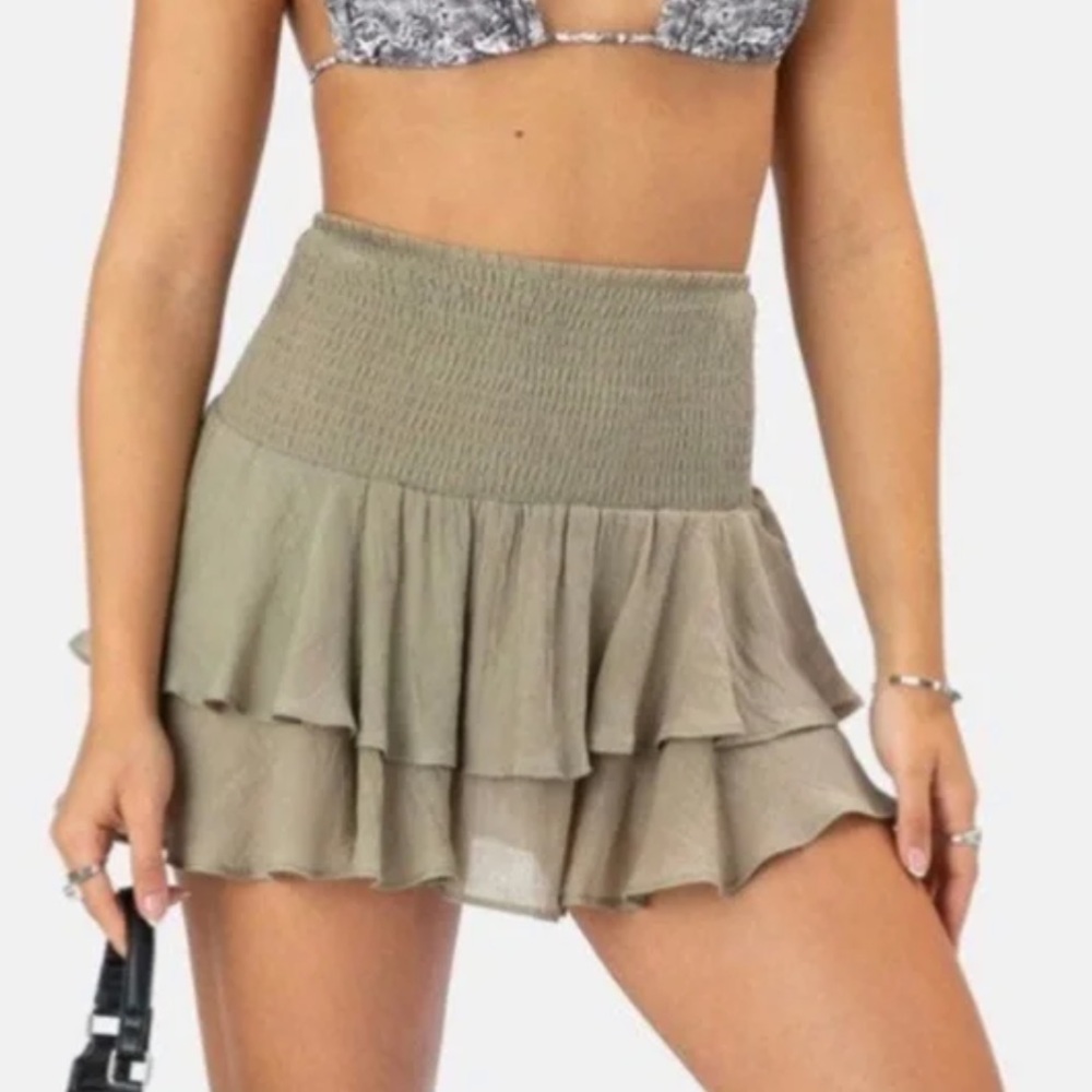 Adika santos skirt